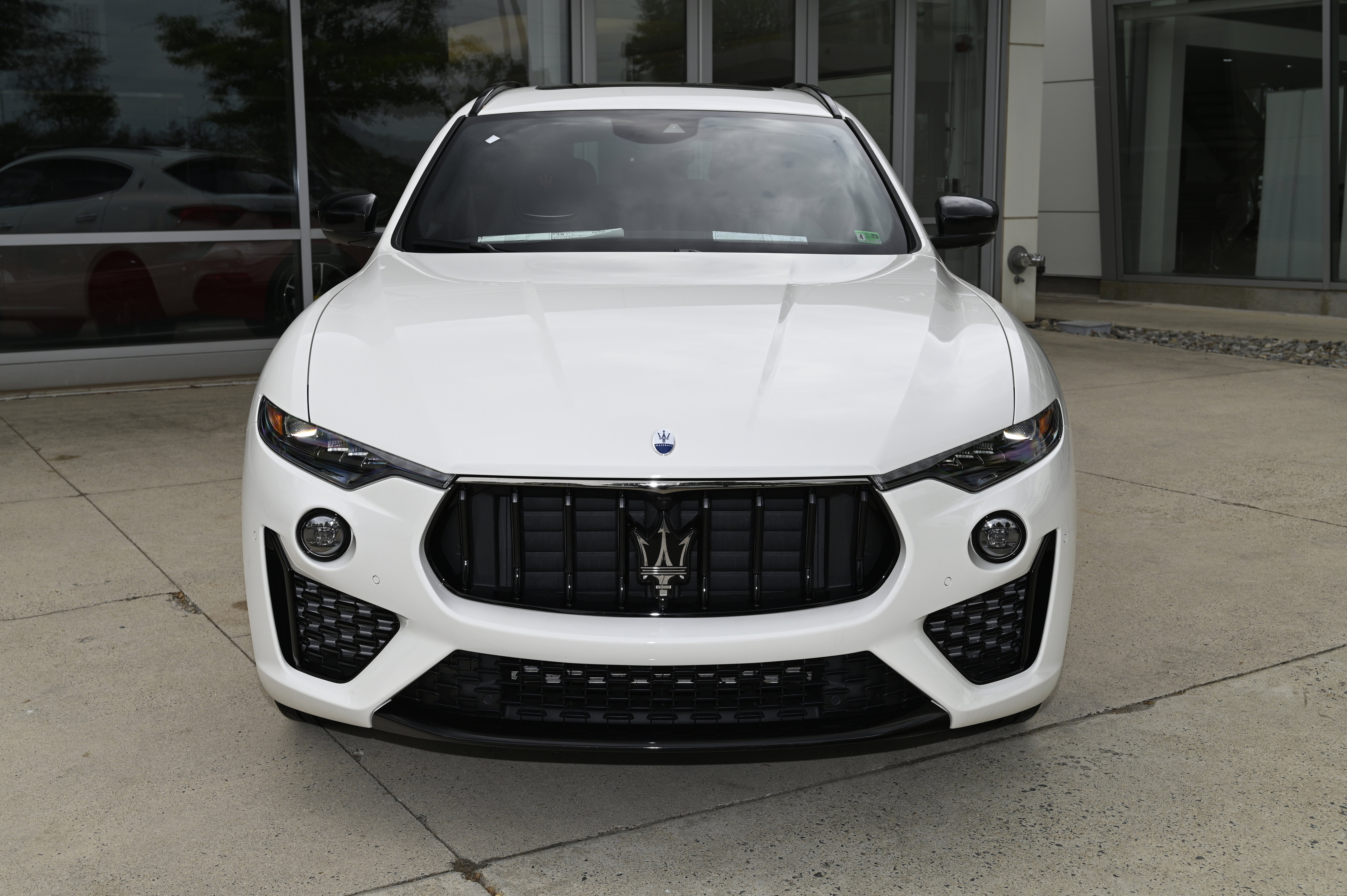 New 2024 Maserati Levante Modena Ultima image 2