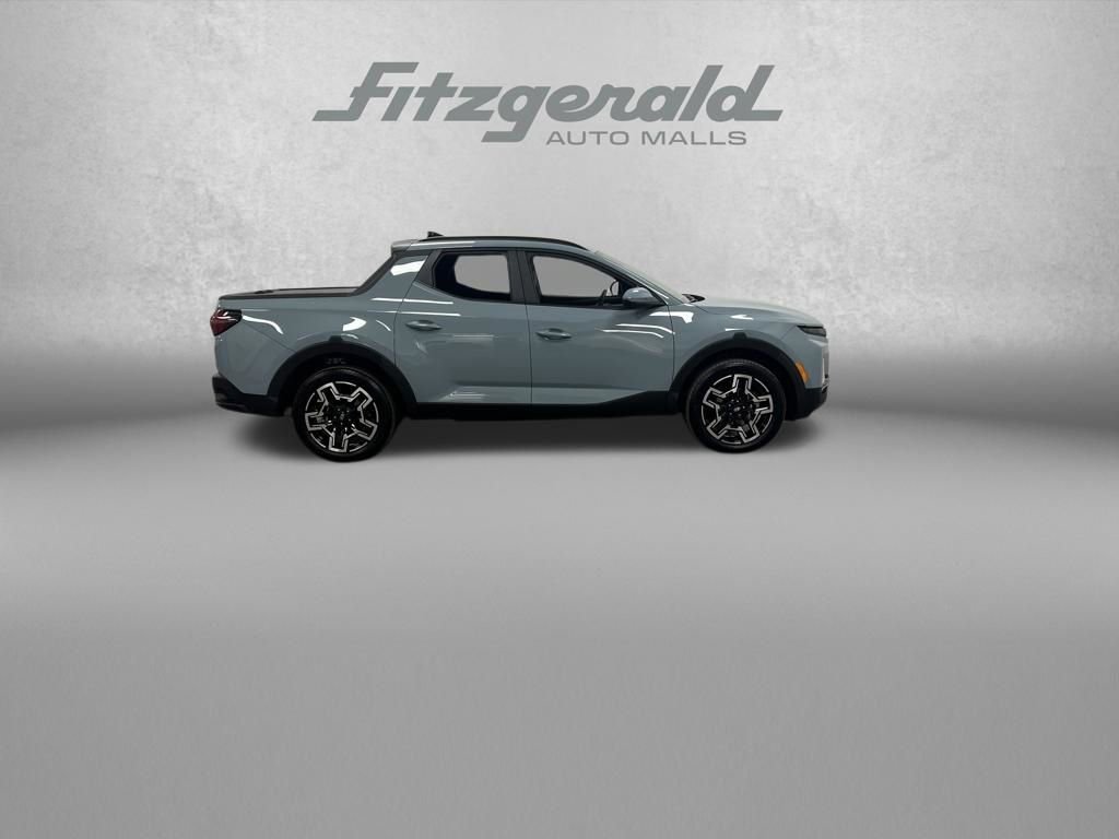 Used 2025 Hyundai Santa Cruz Limited image 8