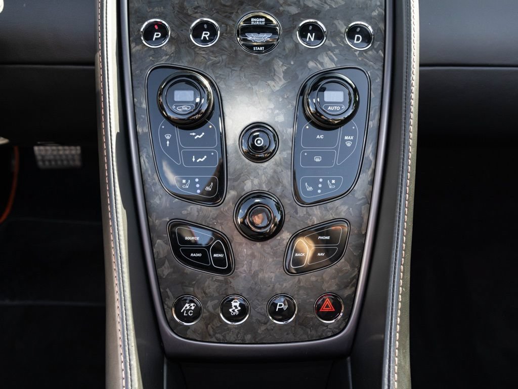 Used 2018 Aston Martin Vanquish S RWD image 39