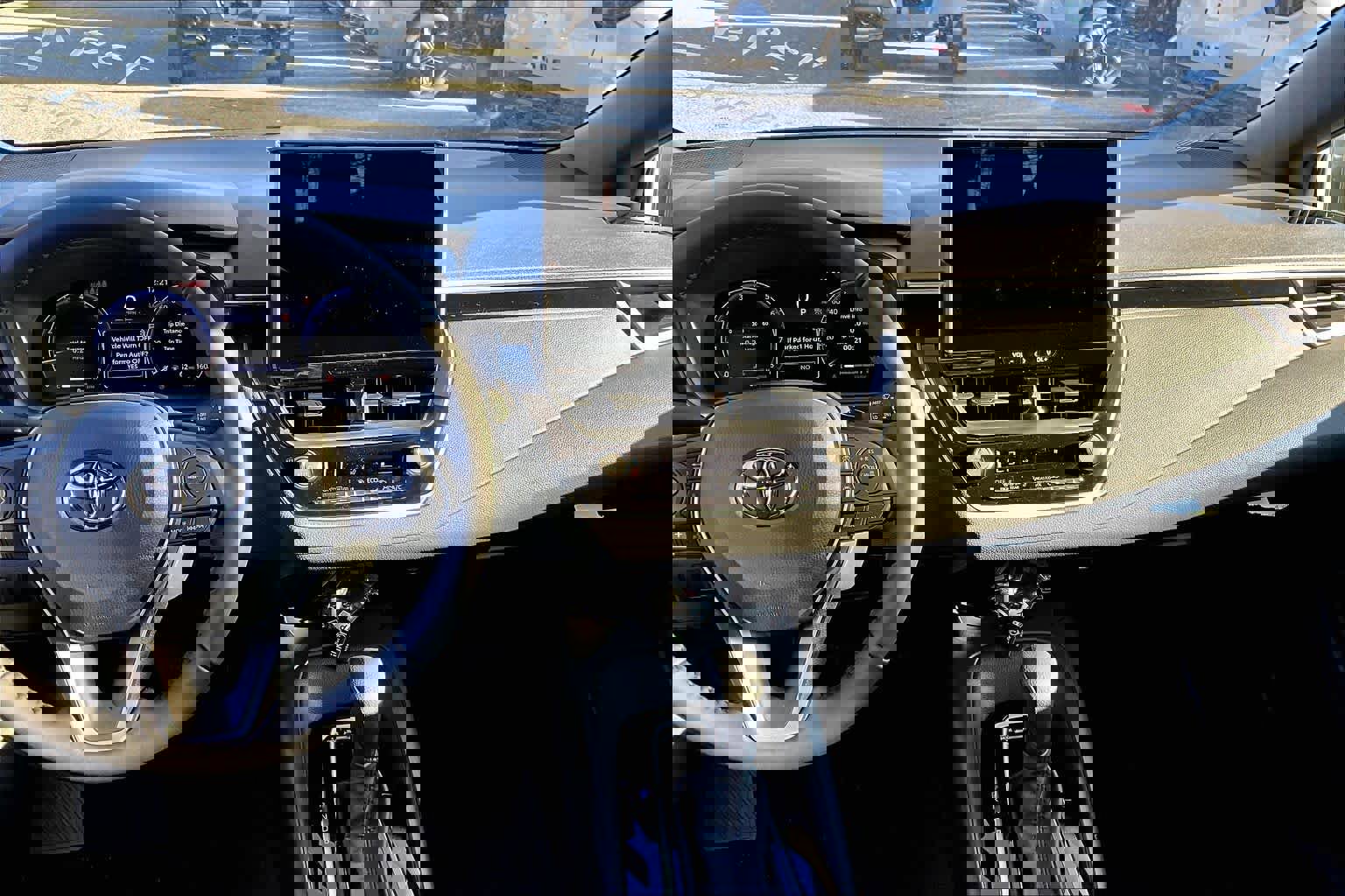 New 2026 Toyota Corolla SE FWD image 6