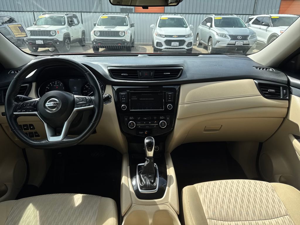 Used 2020 Nissan Rogue SV AWD/4WD image 12