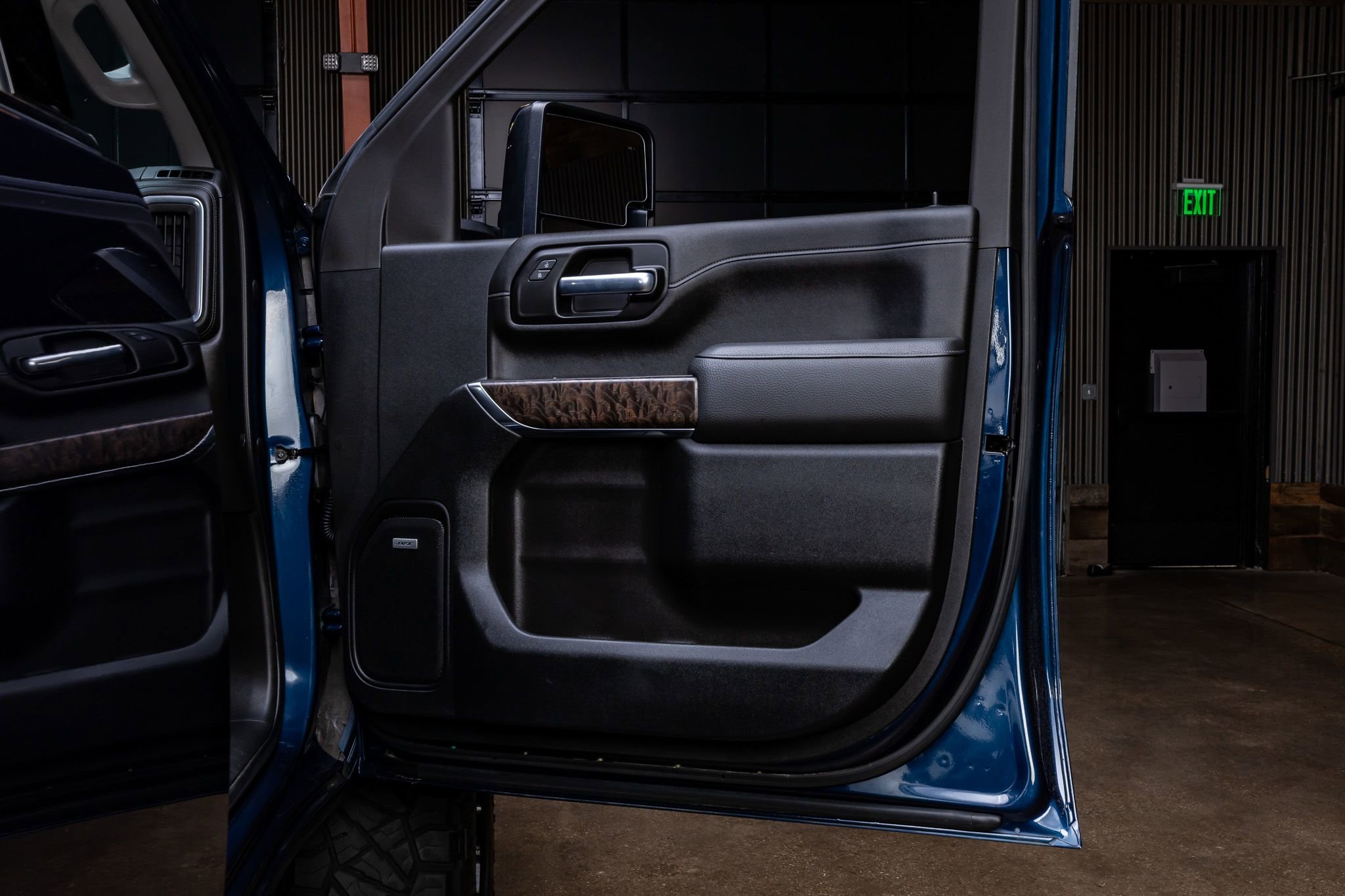 Used 2021 GMC Sierra 2500 Denali w/ Denali Ultimate Package image 36