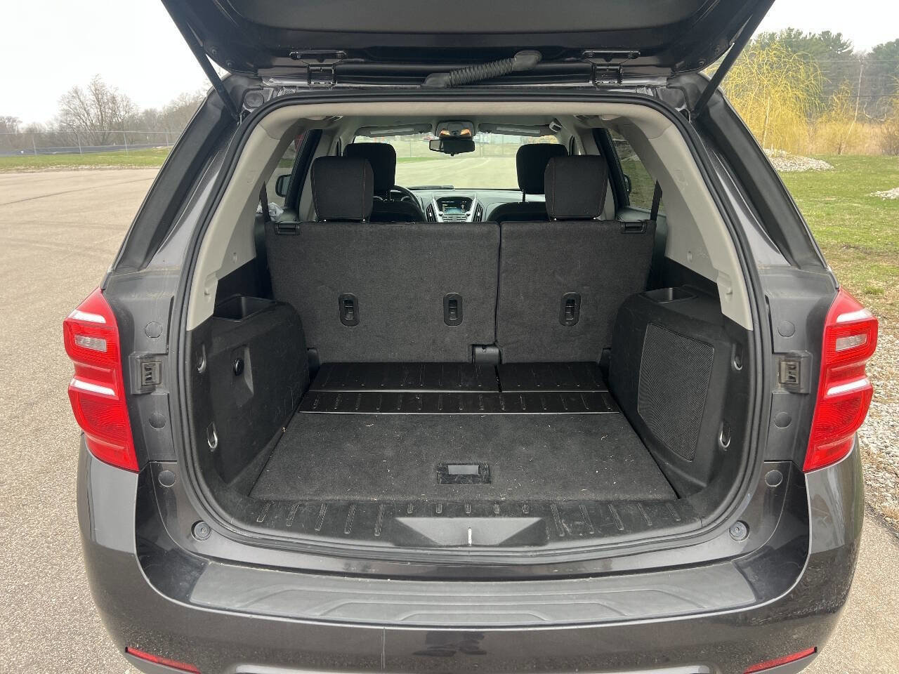 Used 2016 Chevrolet Equinox LT w/ Convenience Package image 9