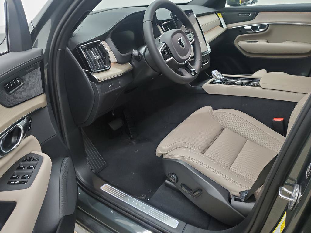 New 2027 Volvo XC90 B6 Ultra AWD/4WD image 6