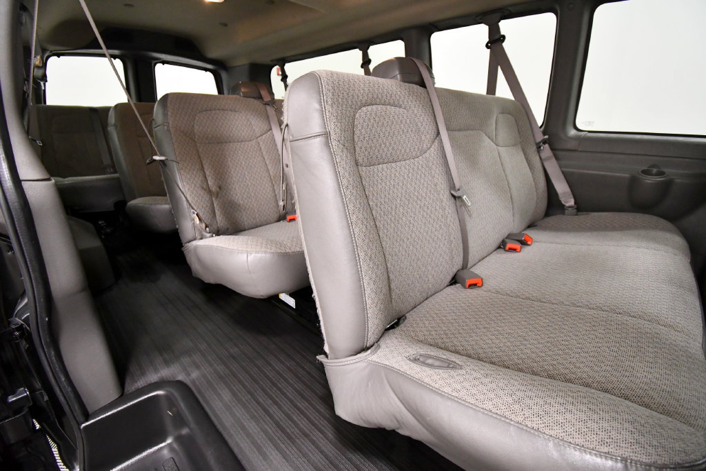Used 2025 Chevrolet Express 3500 LS RWD image 14