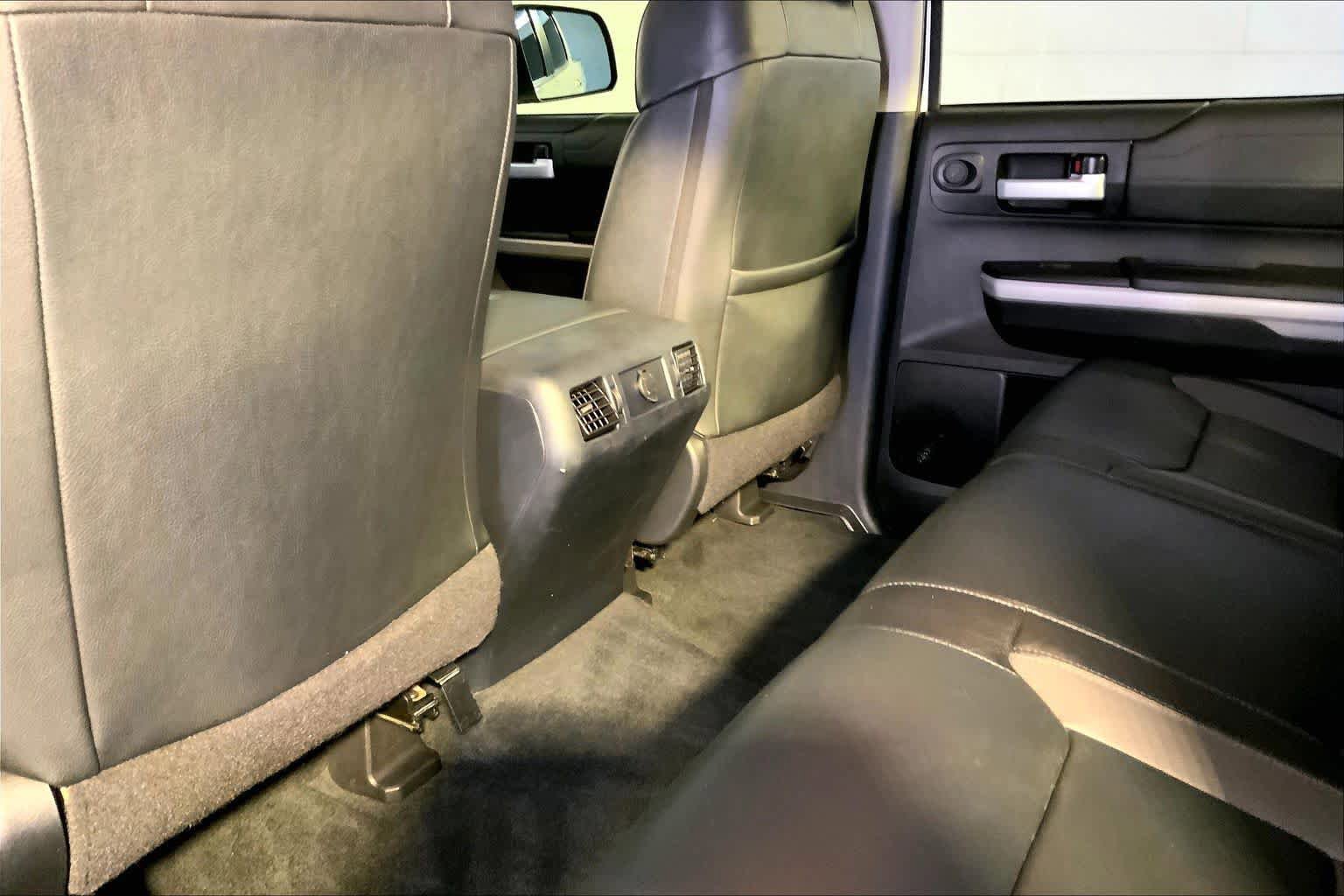Used 2020 Toyota Tundra Limited w/ Limited Premium Package AWD/4WD image 36