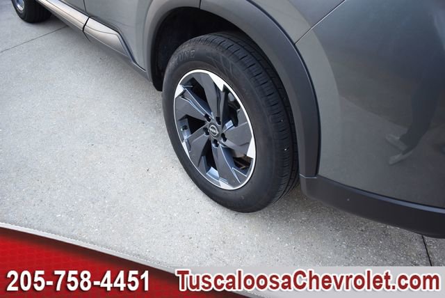 Used 2024 Nissan Rogue SV image 15