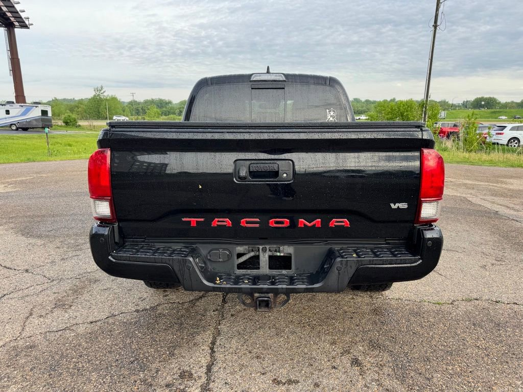 Used 2019 Toyota Tacoma TRD Off-Road AWD/4WD image 14