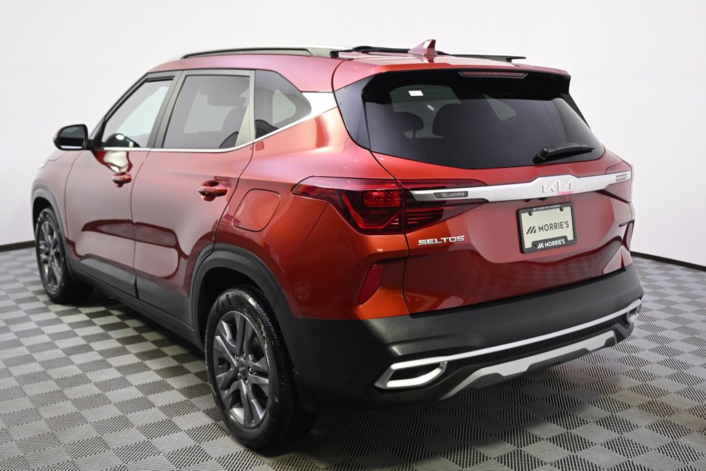 Used 2023 Kia Seltos S image 3