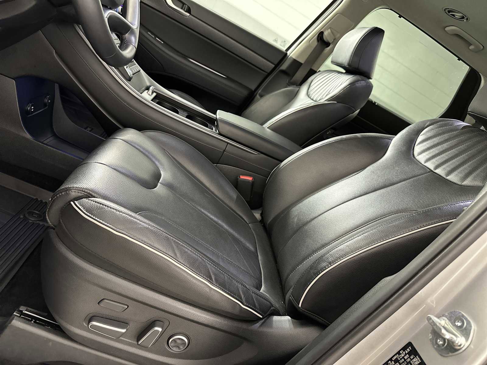 Used 2024 Hyundai Palisade Limited image 11