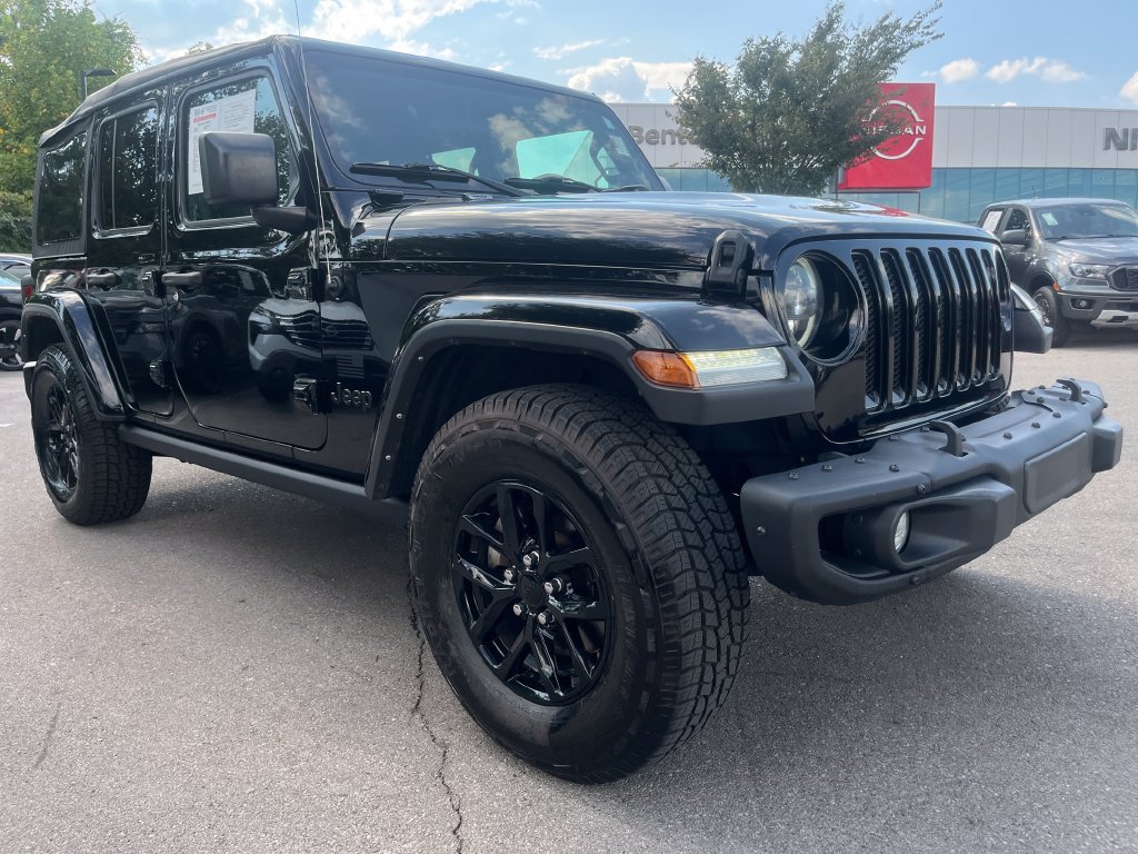 Used 2023 Jeep Wrangler Unlimited Sport AWD/4WD image 3