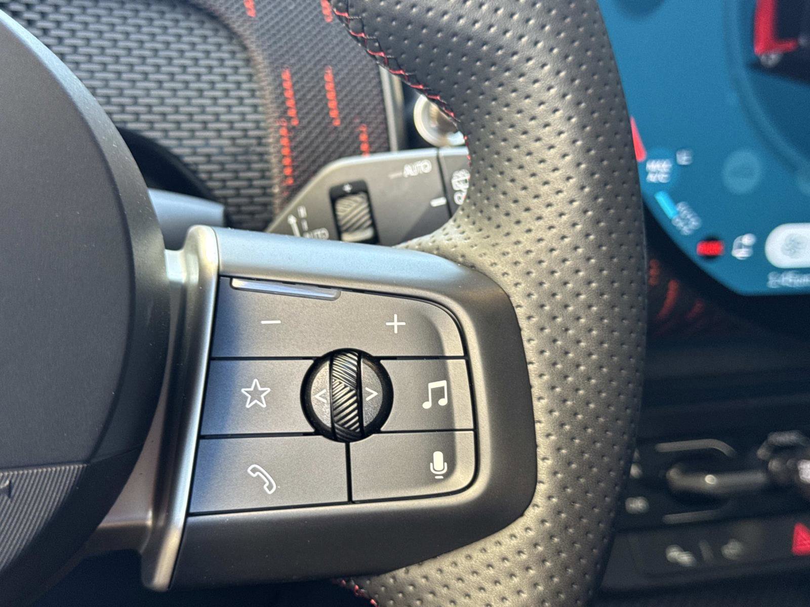 New 2026 MINI Cooper Countryman SE w/ Comfort Package Max image 18