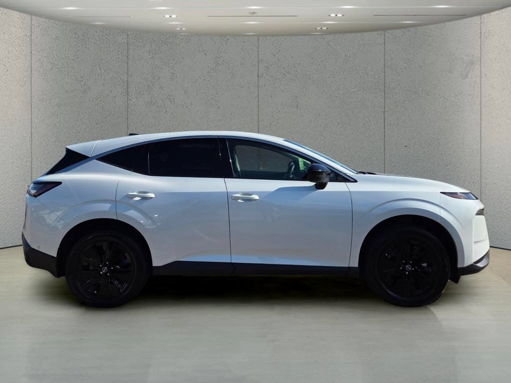 Used 2025 Nissan Murano SV AWD/4WD image 6