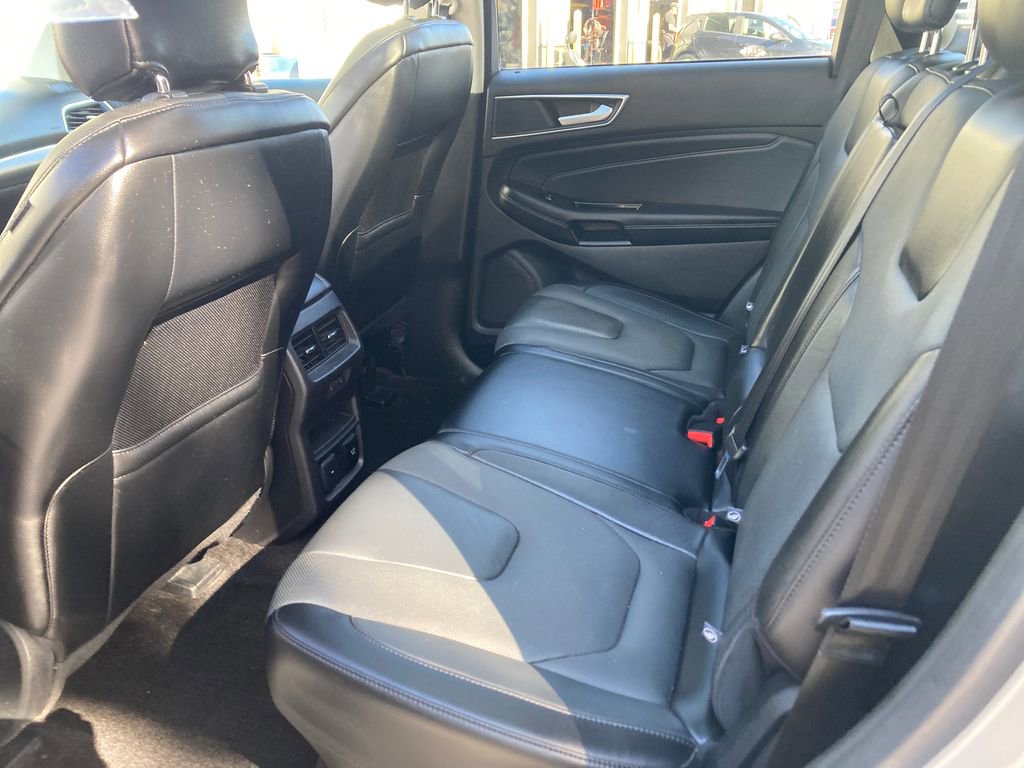 Used 2018 Ford Edge Titanium w/ Equipment Group 301A image 29