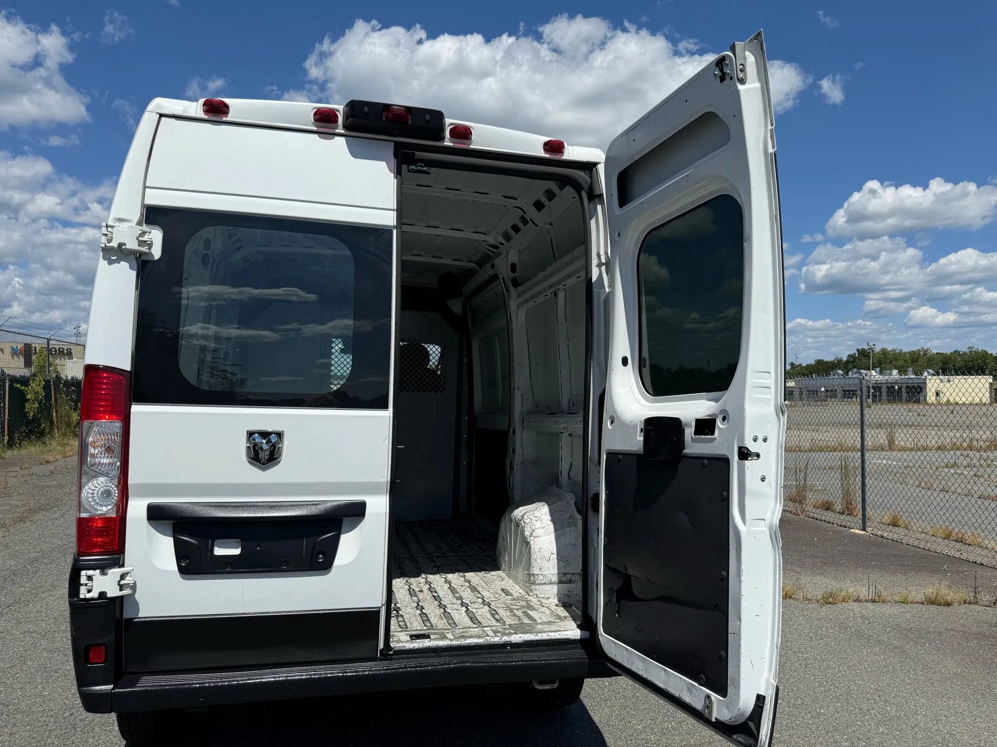 Used 2020 RAM ProMaster 1500 FWD image 64