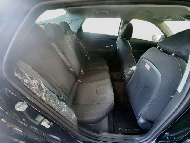 New 2026 Hyundai Elantra SE FWD image 26