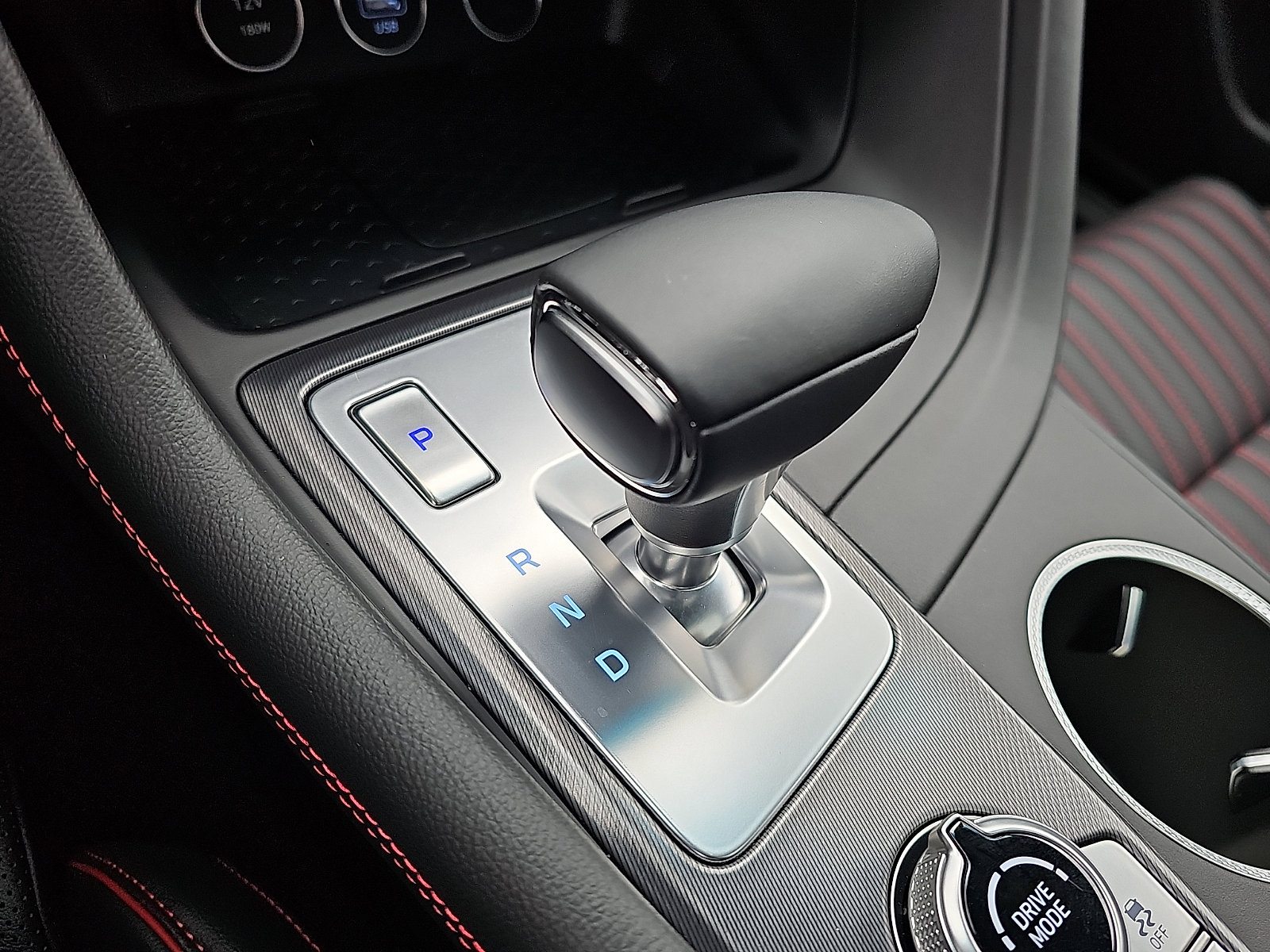 Used 2025 Genesis G70 3.3T Advanced image 16