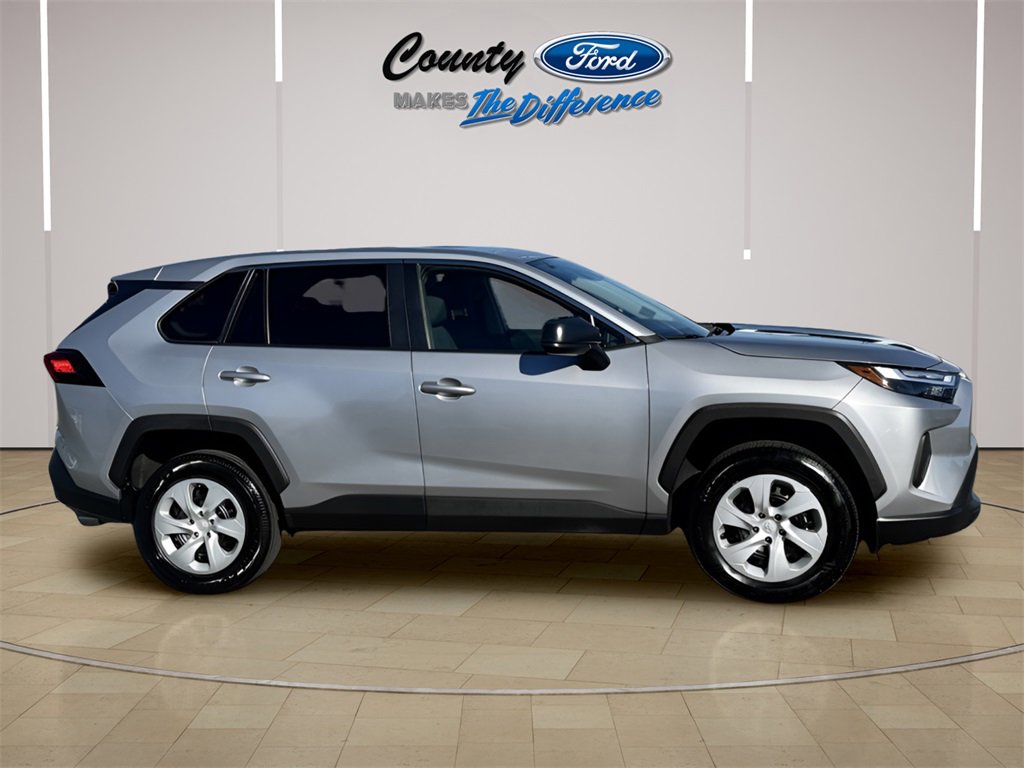 Used 2023 Toyota RAV4 LE image 23