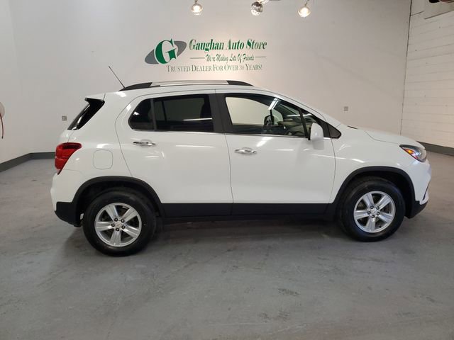 Used 2017 Chevrolet Trax LT w/ LT Convenience Package AWD/4WD image 8