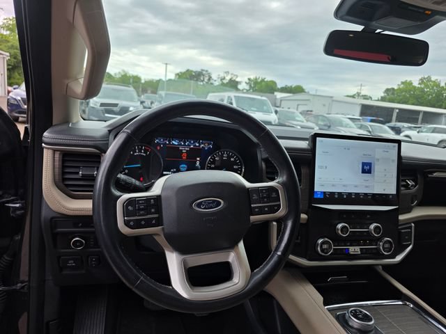 Used 2023 Ford Expedition Limited AWD/4WD image 24