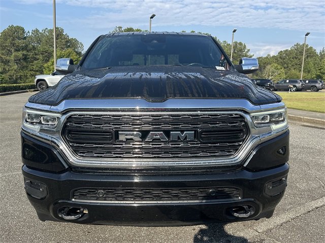 Used 2022 RAM 1500 Limited w/ Body Color Bumper Group video 2
