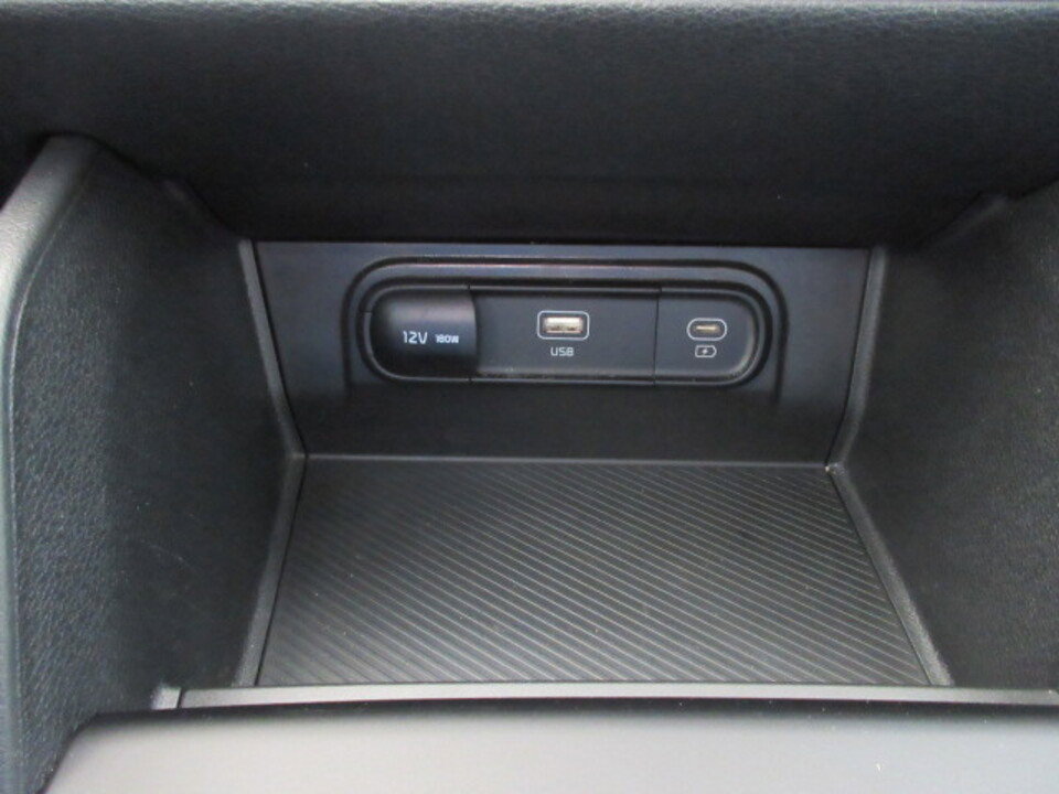 Used 2024 Kia Sportage LX image 21