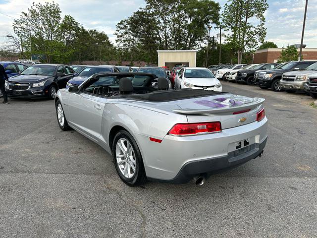 Used 2015 Chevrolet Camaro LT RWD image 7