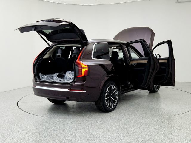 New 2025 Volvo XC90 T8 Plus w/ Protection Package Premier image 11