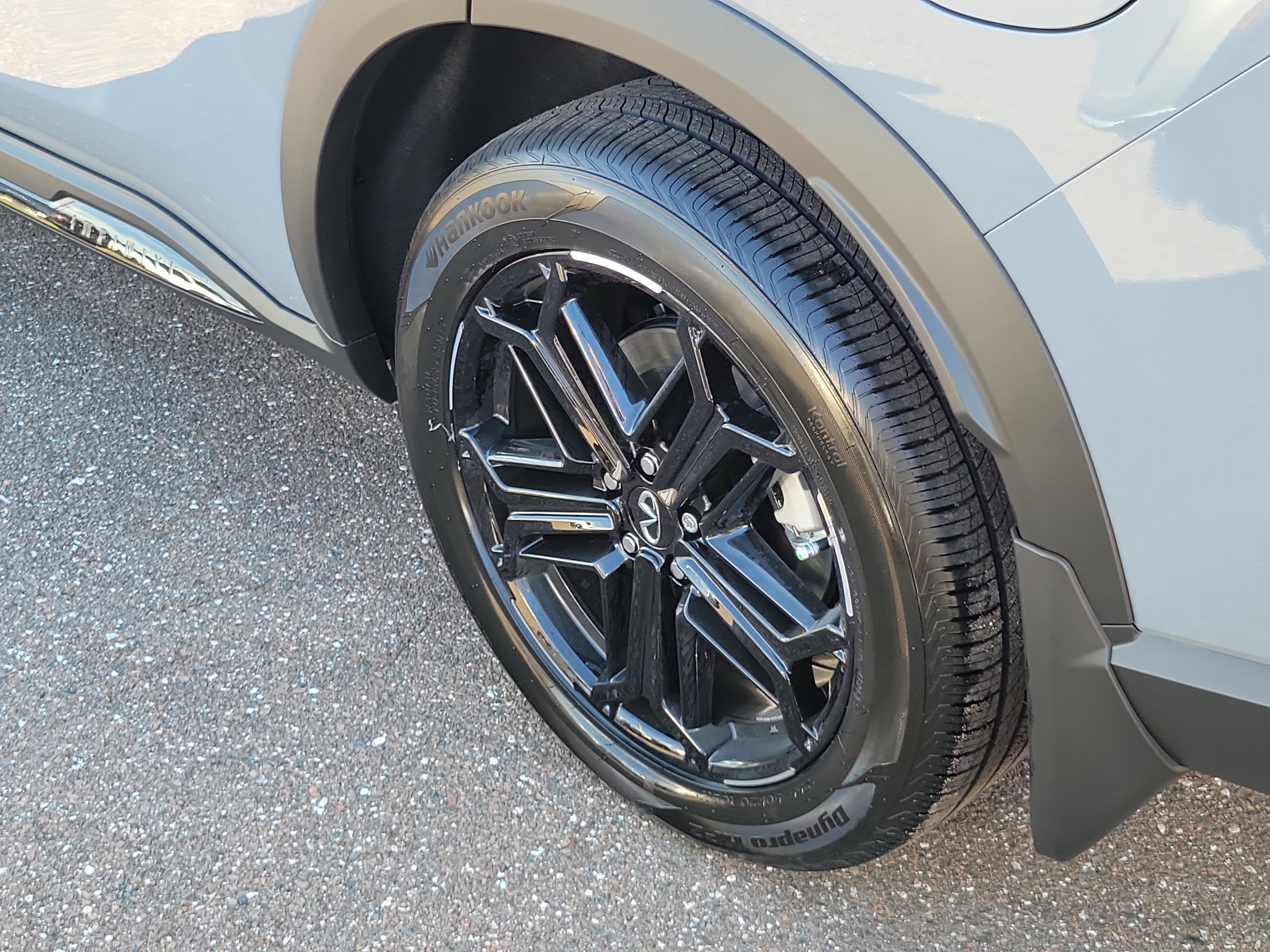 New 2026 INFINITI QX60 Sport w/ Dark Cargo Package image 5