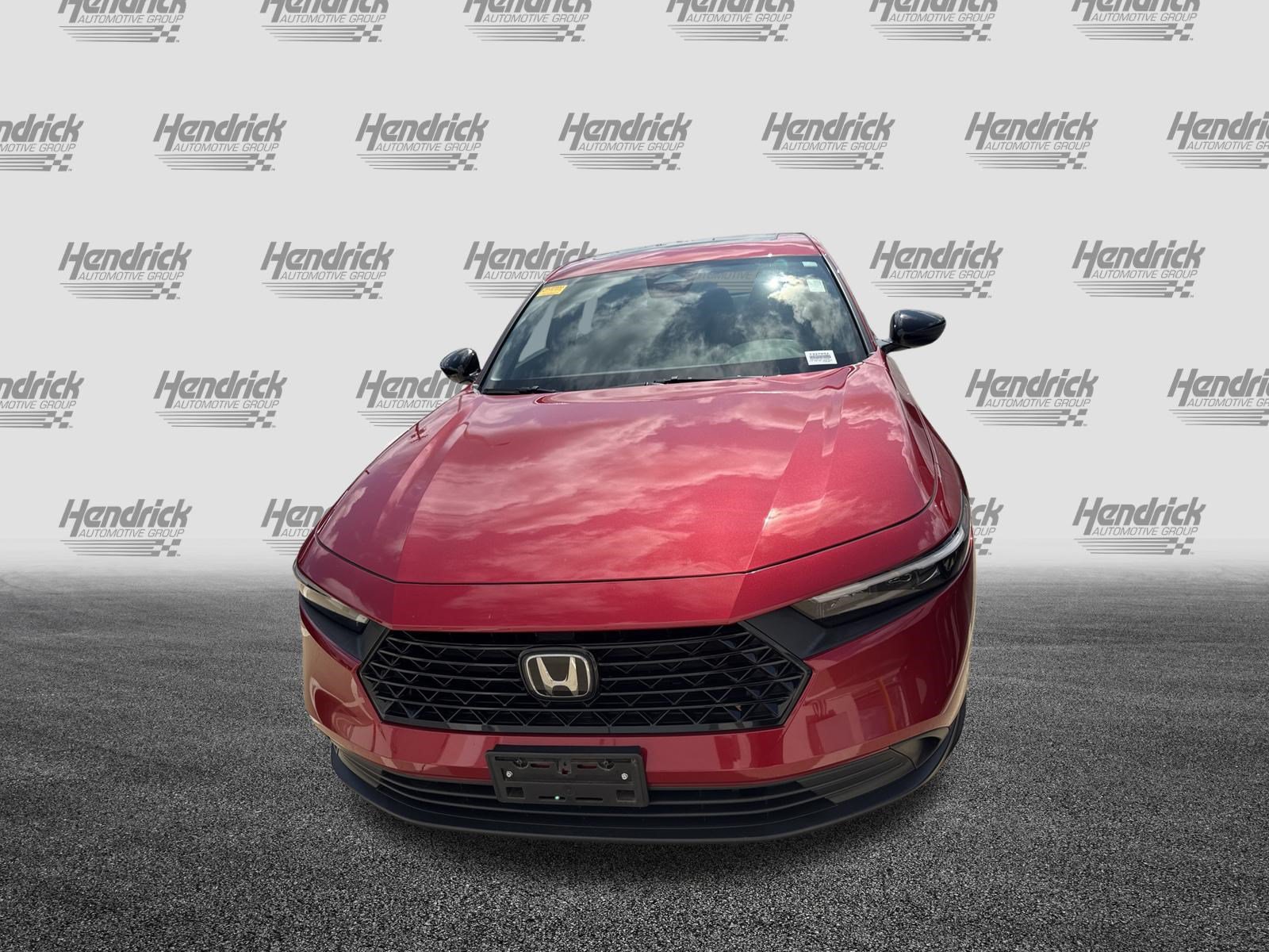 Used 2024 Honda Accord Sport image 3