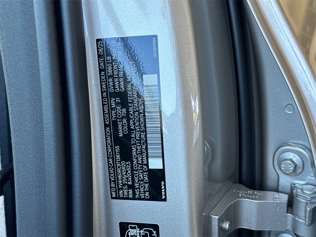 New 2026 Volvo XC60 T8 Plus w/ Protection Package Premier image 28