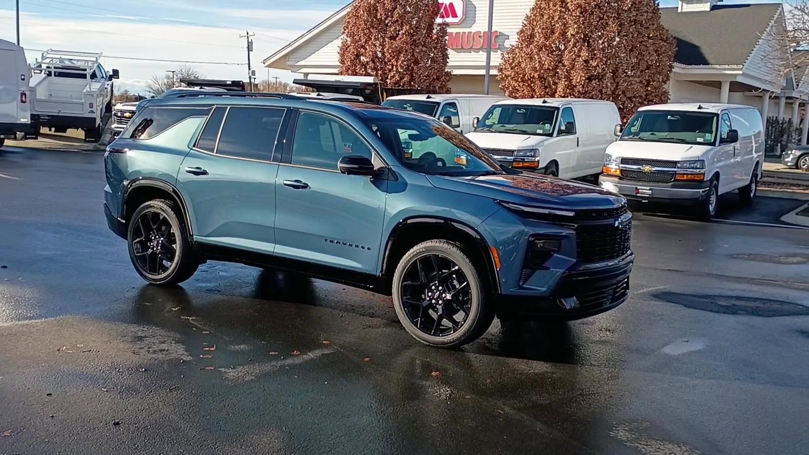 New 2026 Chevrolet Traverse RS image 3