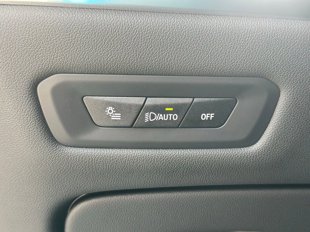 New 2026 BMW X5 M60i w/ Executive Package image 36