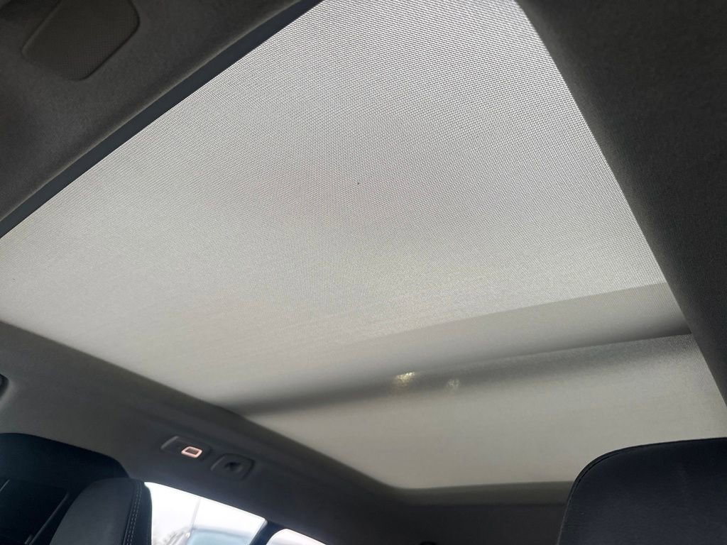 Used 2023 Volvo XC40 B5 Plus w/ Protection Package Premier image 51