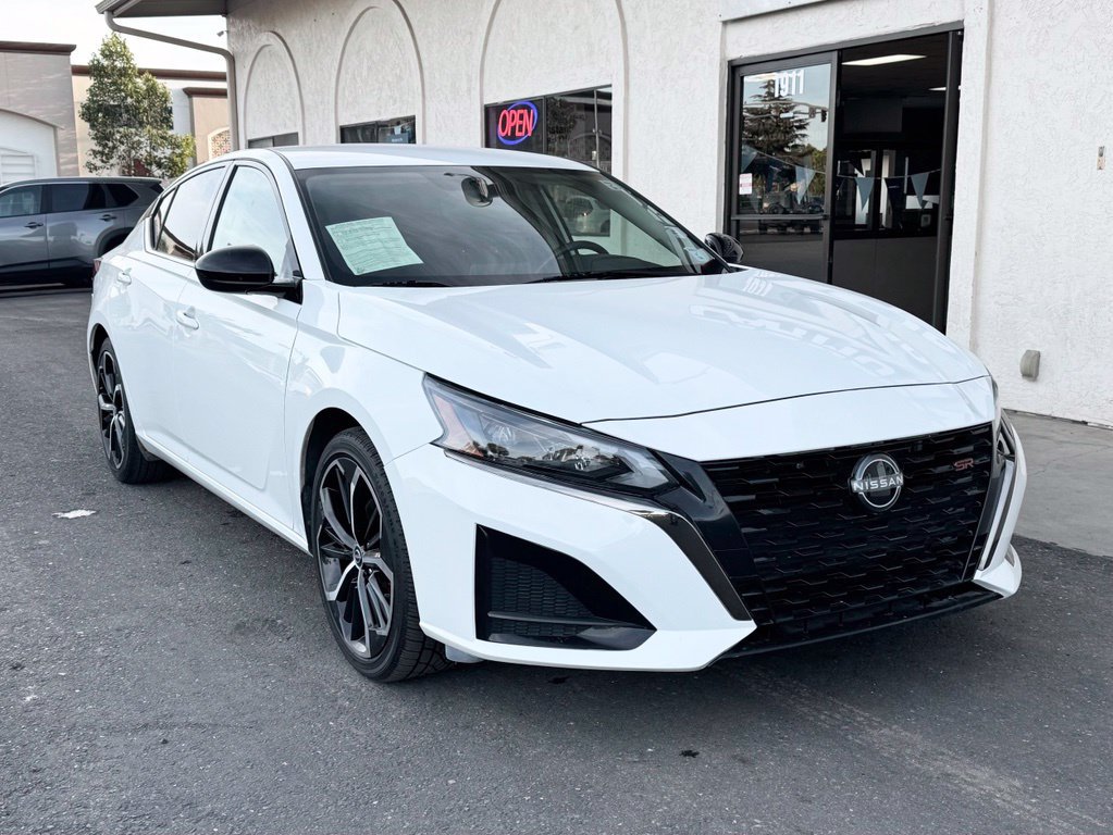Used 2024 Nissan Altima 2.5 SR