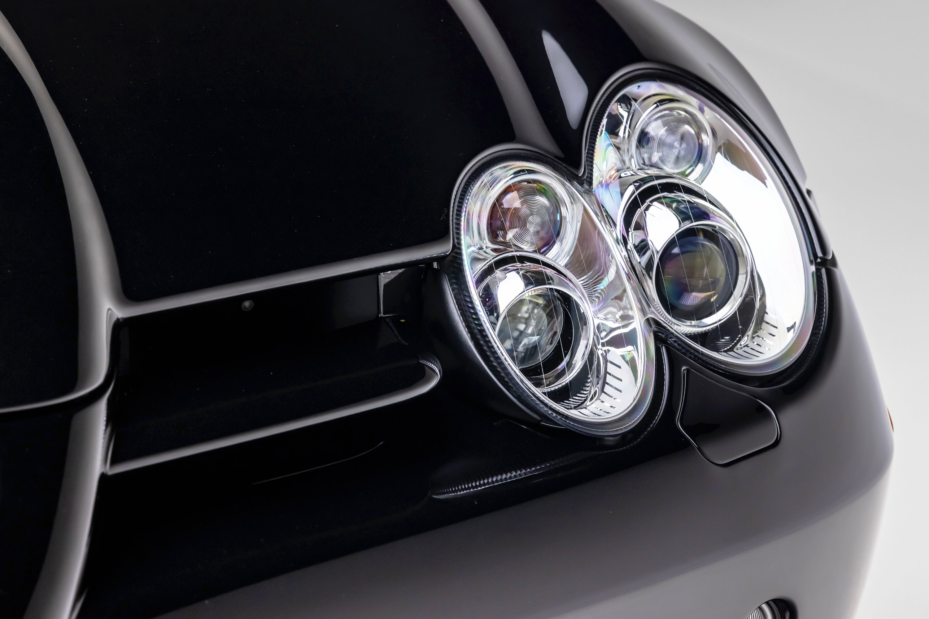 Used 2005 Mercedes-Benz SLR image 28