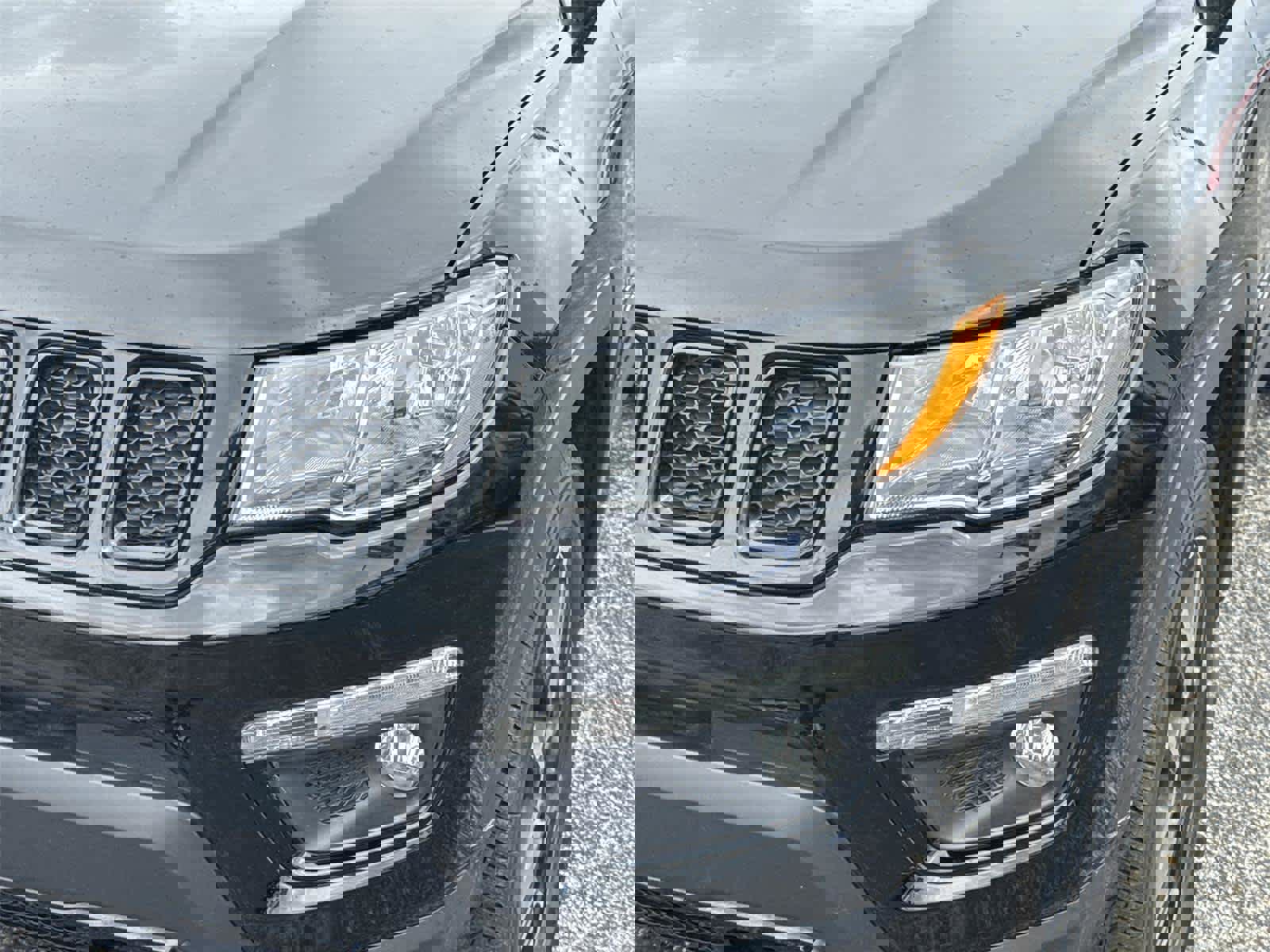 Used 2019 Jeep Compass Sport image 9