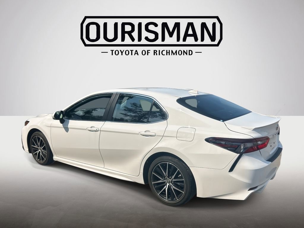 Used 2024 Toyota Camry SE image 7