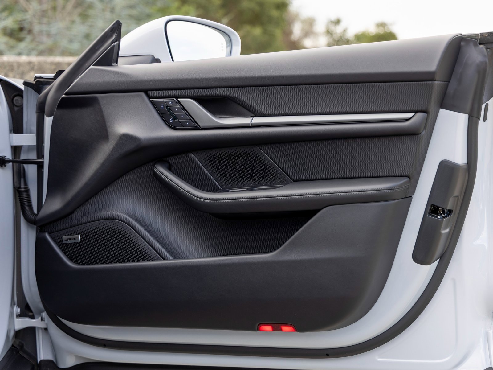 New 2025 Porsche Taycan image 47