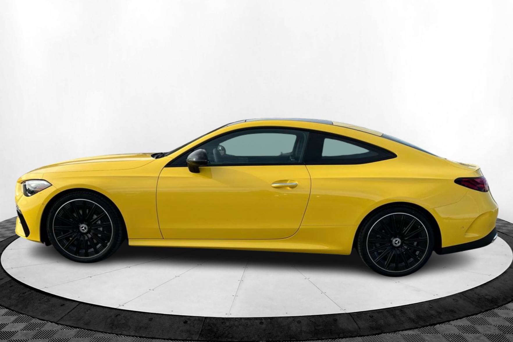 New 2026 Mercedes-Benz CLE 300 4MATIC Coupe image 2