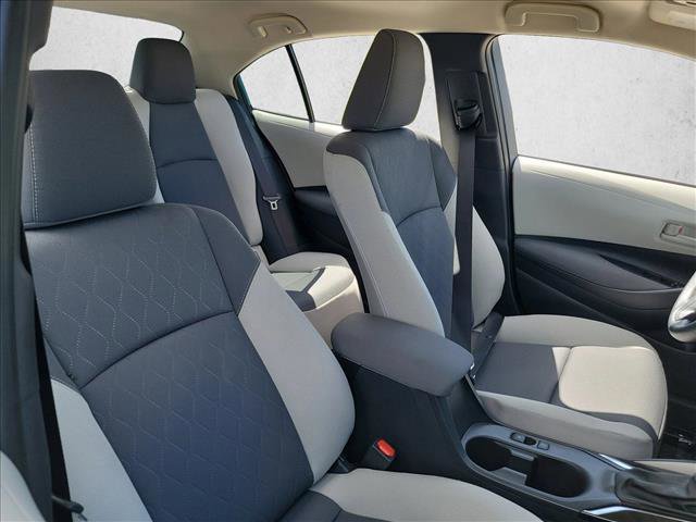 Used 2025 Toyota Corolla LE image 15