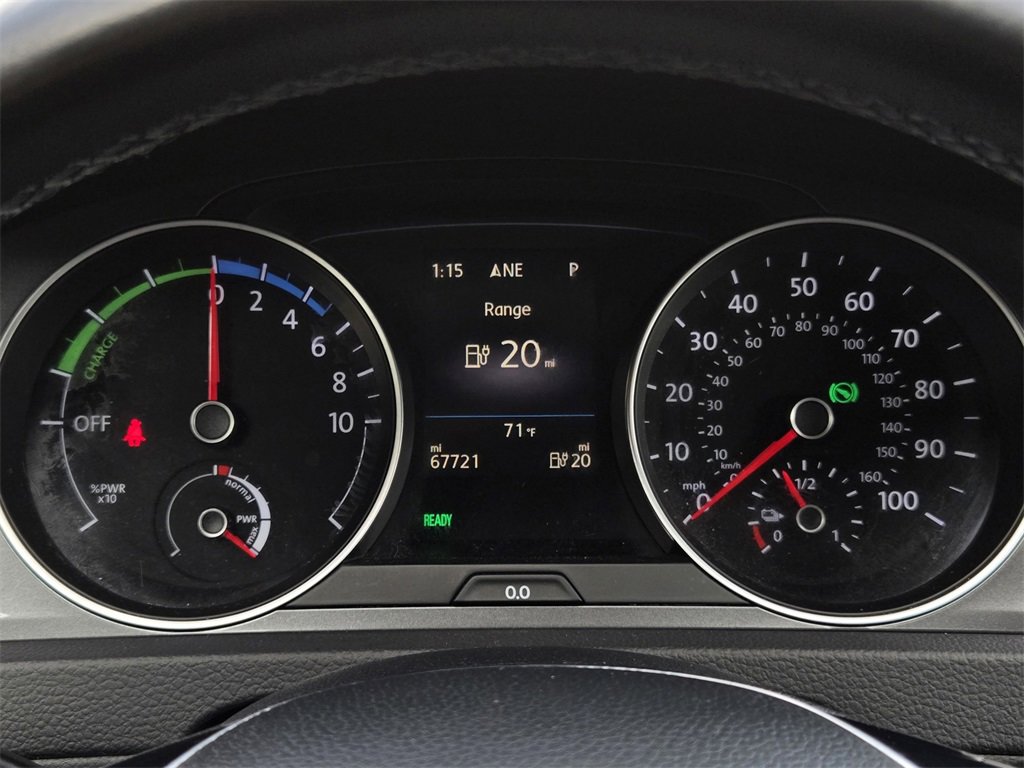 Used 2016 Volkswagen e-Golf SEL Premium w/ Driver Assistance Package image 23