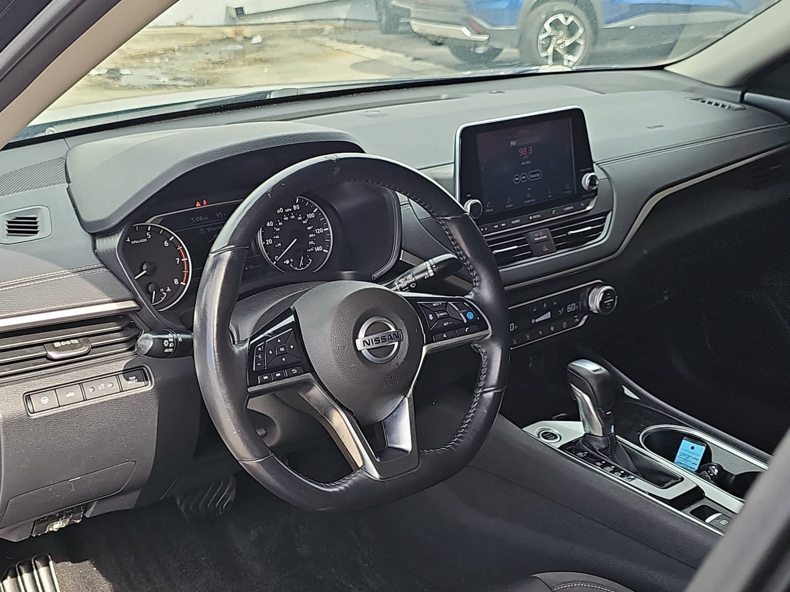 Used 2020 Nissan Altima 2.5 SV FWD image 15