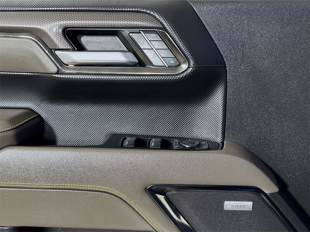 Used 2022 Chevrolet Silverado 1500 ZR2 w/ Technology Package image 16