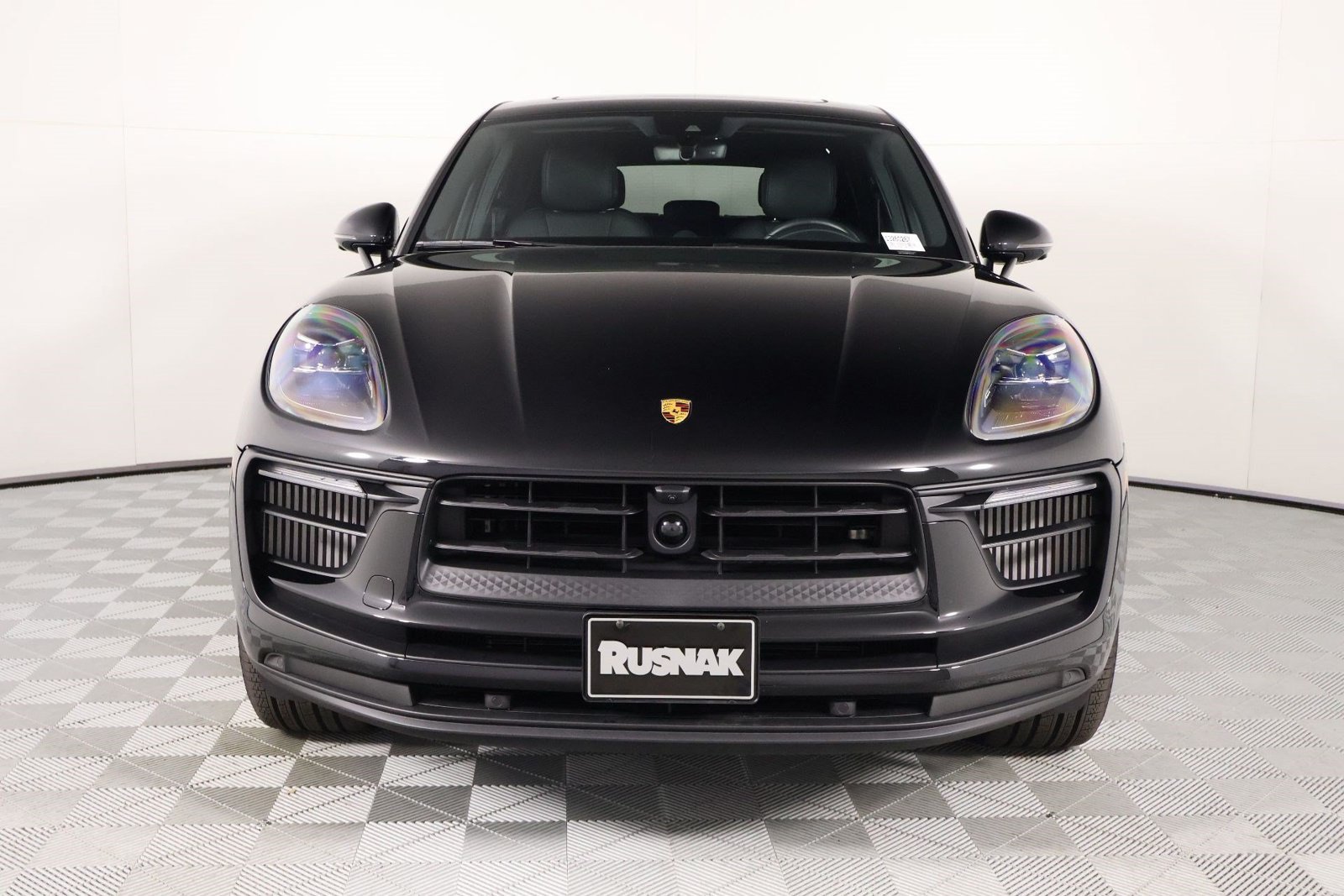 Certified 2026 Porsche Macan S AWD/4WD image 10