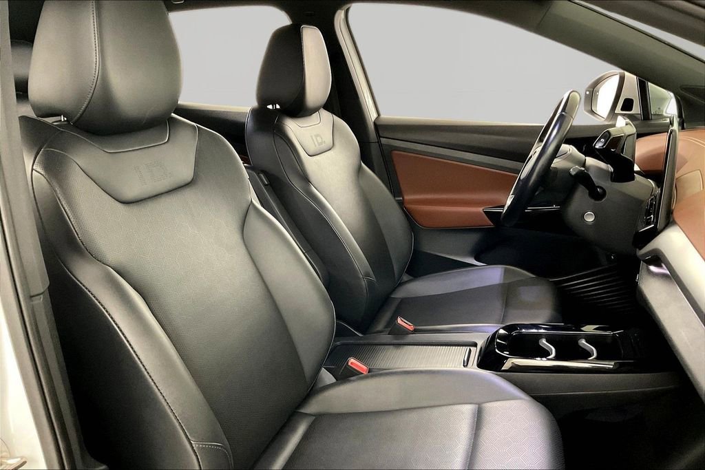 Used 2021 Volkswagen ID.4 Pro S w/ Gradient Package image 24