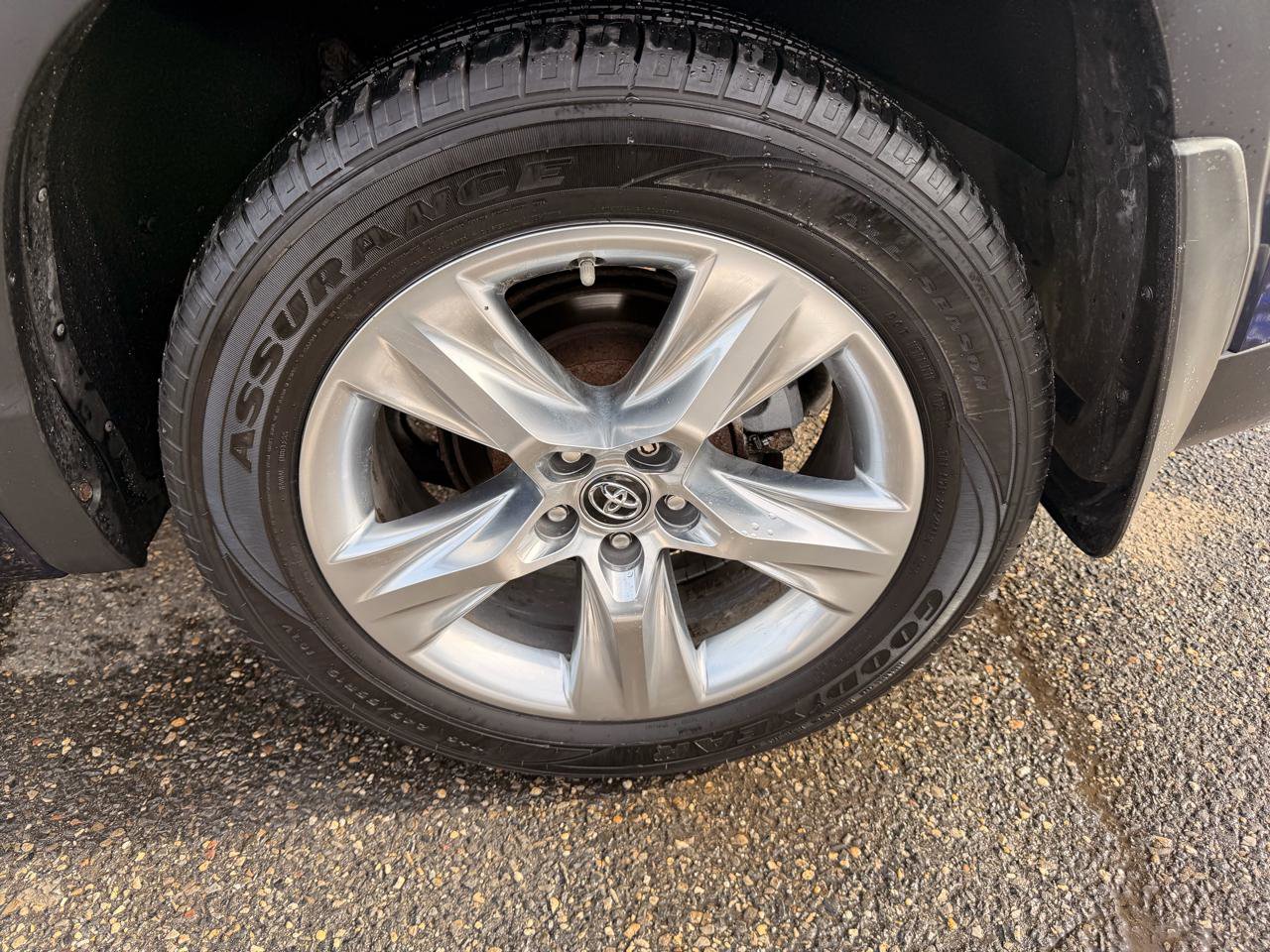 Used 2016 Toyota Highlander Limited Platinum image 18