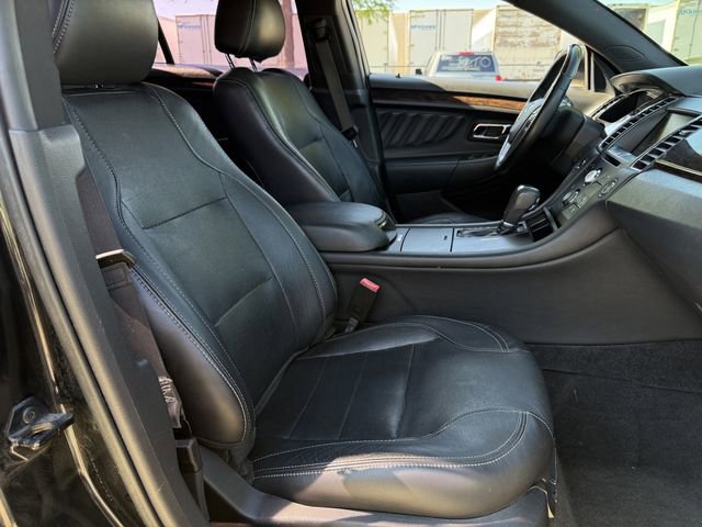 Used 2015 Ford Taurus Limited FWD image 25