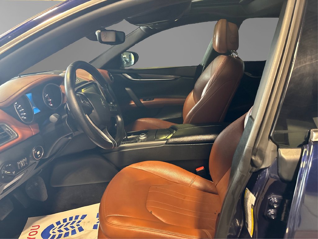 Used 2018 Maserati Ghibli RWD image 8