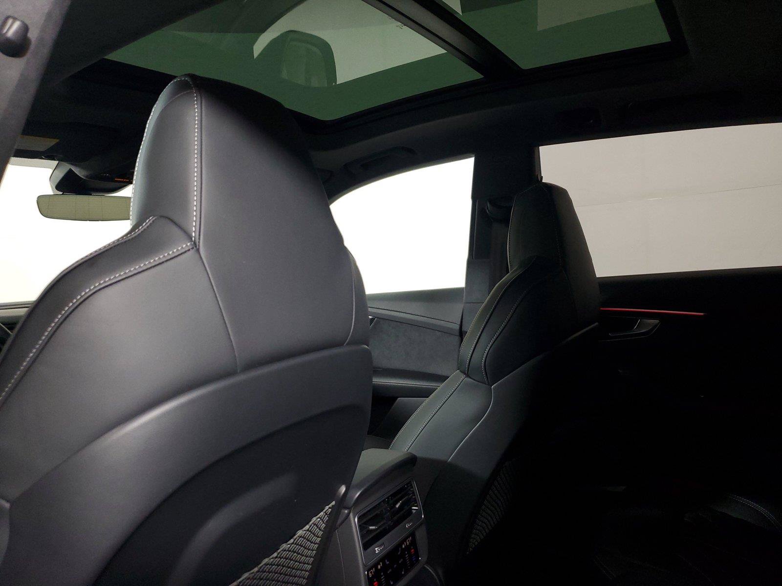 Used 2026 Audi SQ8 Prestige AWD/4WD image 13